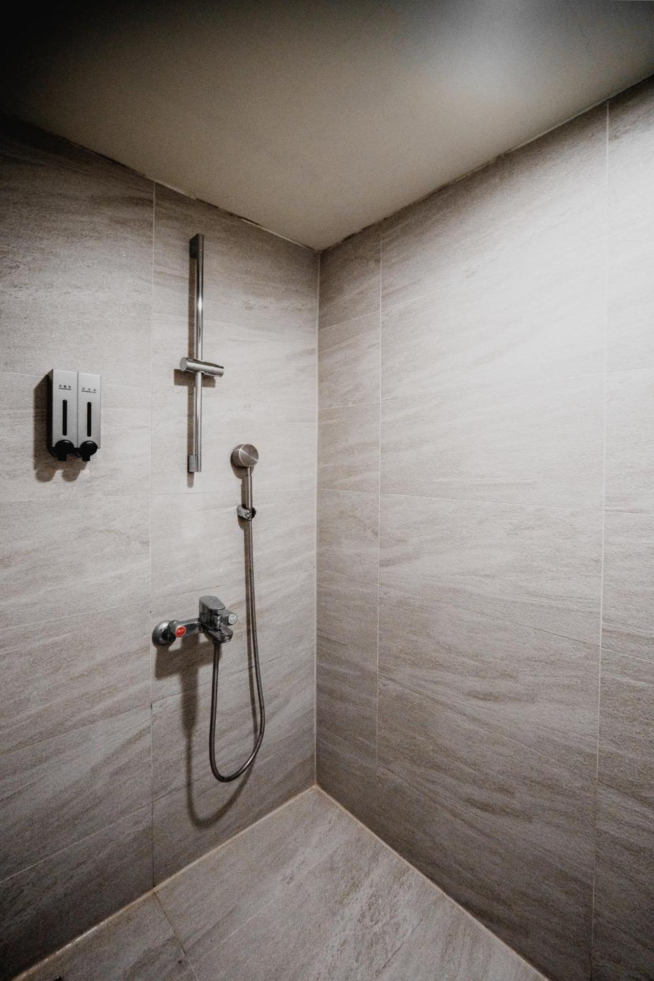 Hub Hotel Kaohsiung Yawan Branch Zewnętrze zdjęcie